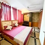 Hotel Roop Mahal - Saket